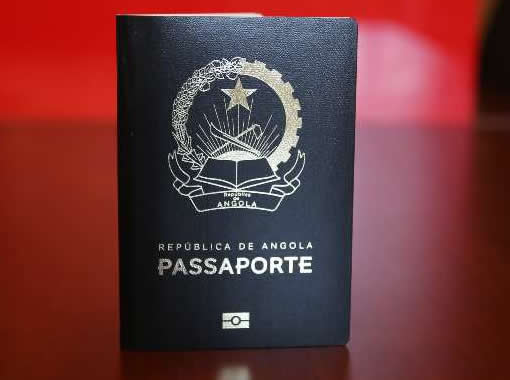 Governo autoriza despesa de  6,6 milhões de euros  para ultrapassar atraso na emissão de passaportes